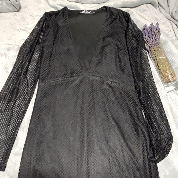 Long Sleeve Mini Dress size Medium - Picture 1 of 1